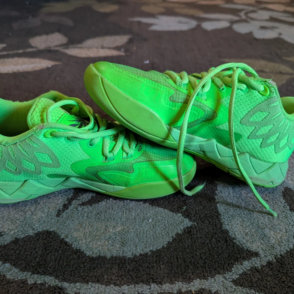 Puma Melo 1 Neon Green Youth 4.5 - Picture 5 of 8